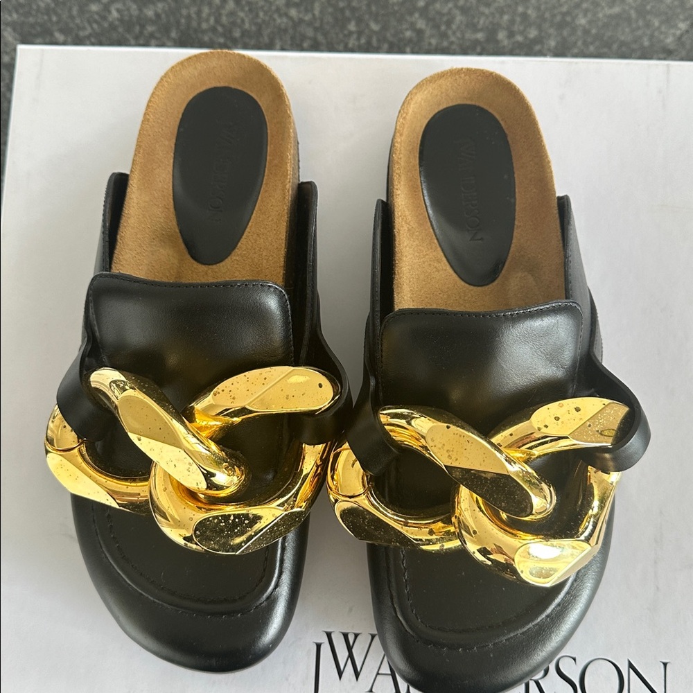 JW Anderson Black Calf Tresor Golf Chain Loafer
Women’s size 41 - Picture 6 of 9